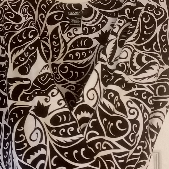 Black and white dress never been worn - Picture 2 of 4